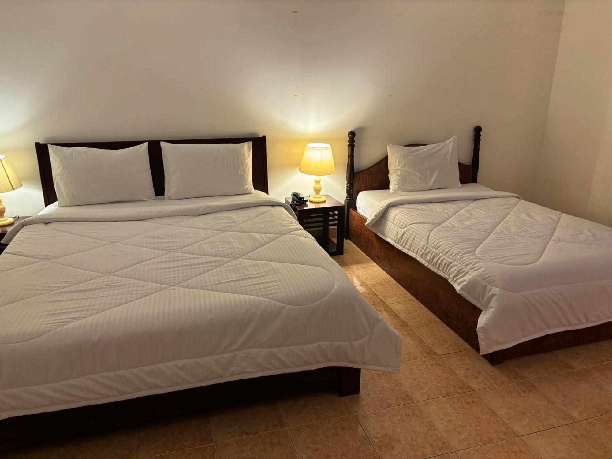 Phung Long Hotel Хошимин Екстериор снимка