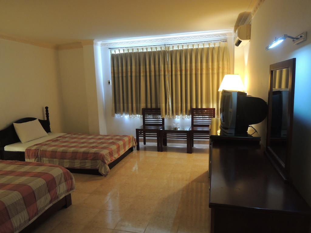 Phung Long Hotel Хошимин Стая снимка