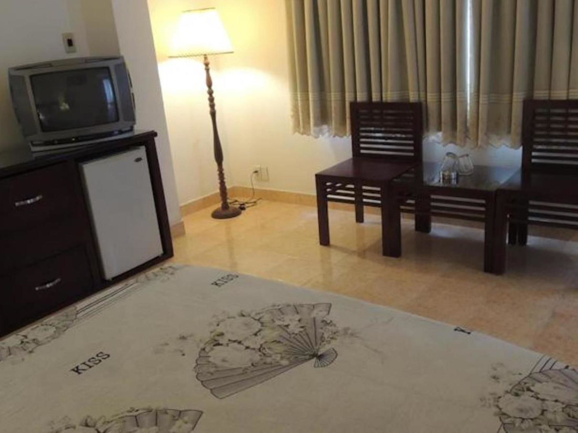 Phung Long Hotel Хошимин Екстериор снимка