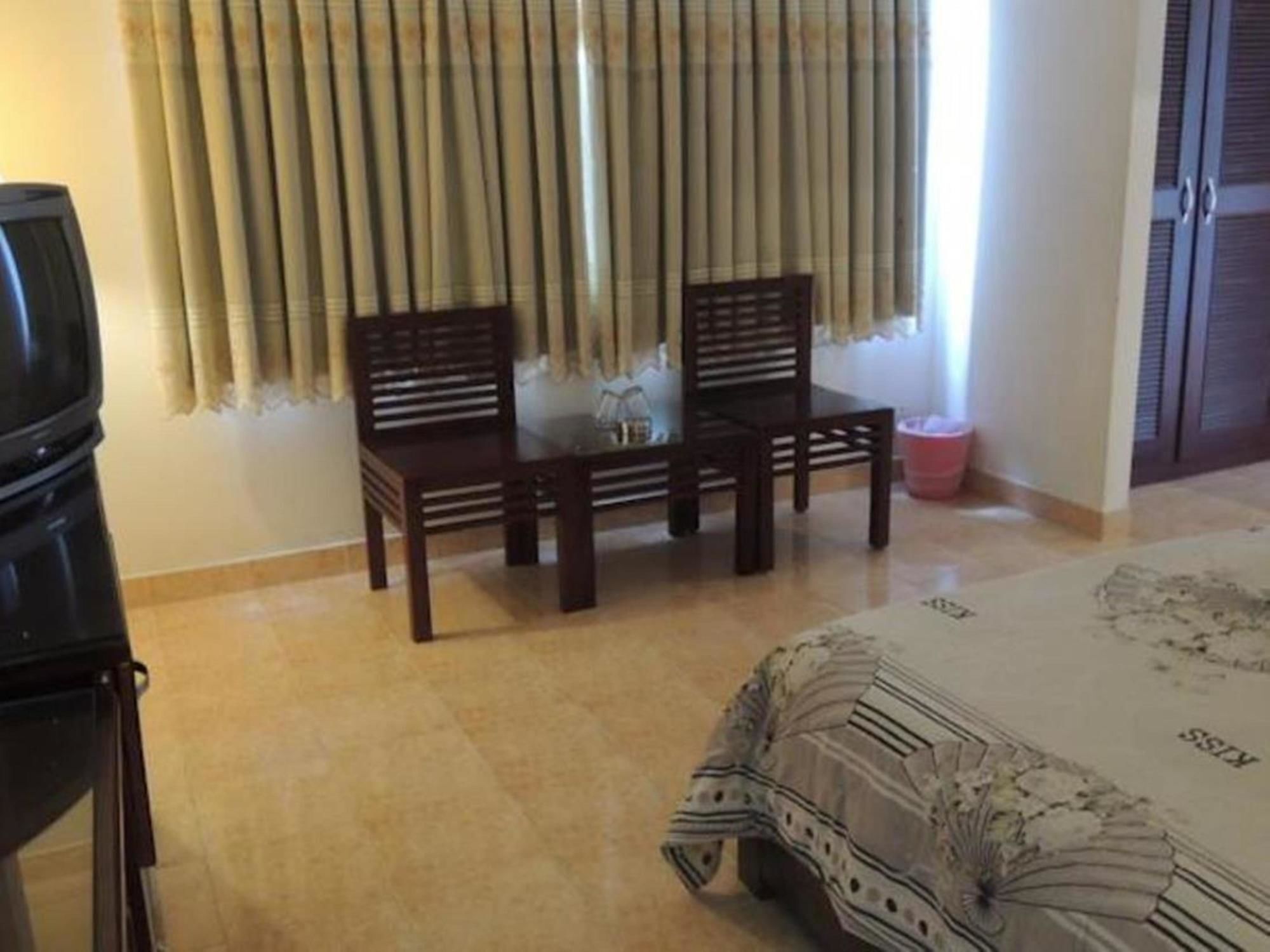 Phung Long Hotel Хошимин Екстериор снимка