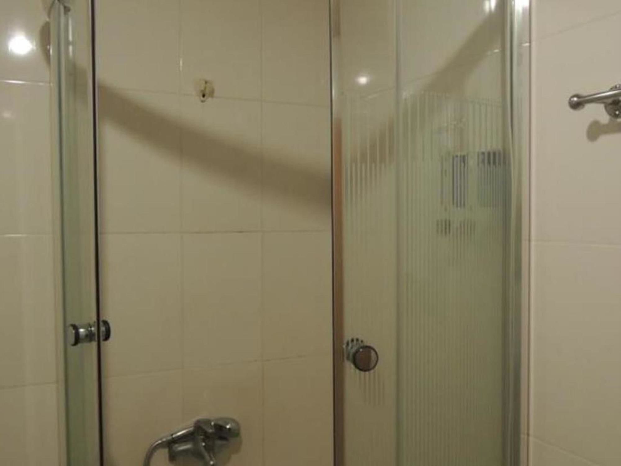 Phung Long Hotel Хошимин Екстериор снимка